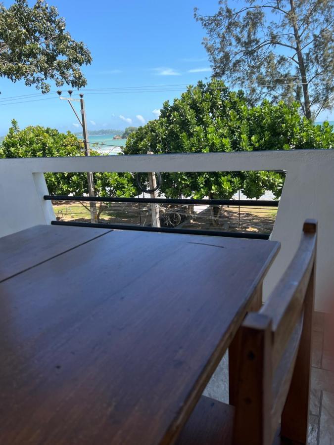 Happy Bay Otel Weligama Dış mekan fotoğraf