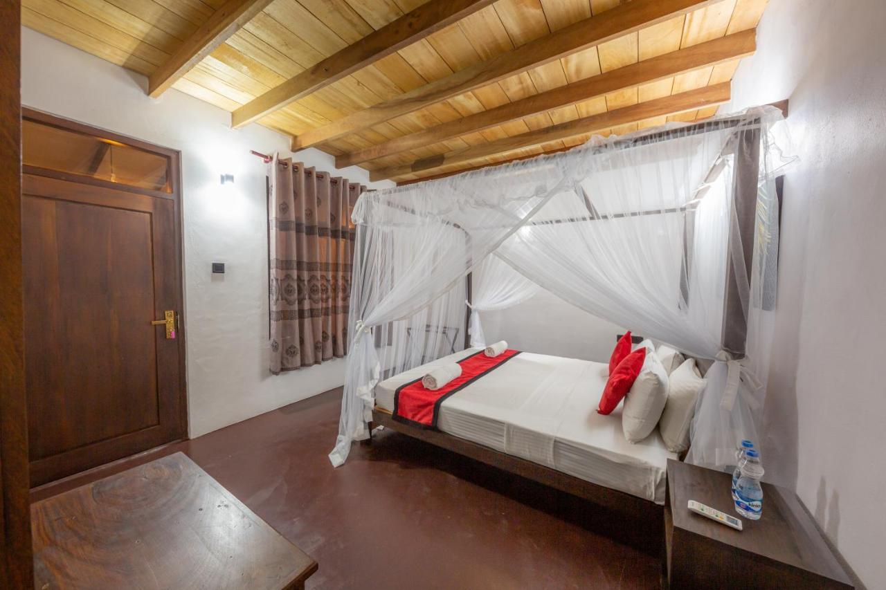 Happy Bay Otel Weligama Dış mekan fotoğraf