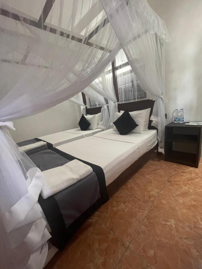 Happy Bay Otel Weligama Dış mekan fotoğraf