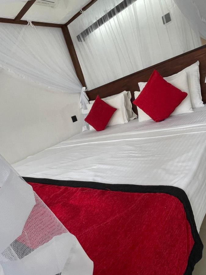Happy Bay Otel Weligama Dış mekan fotoğraf