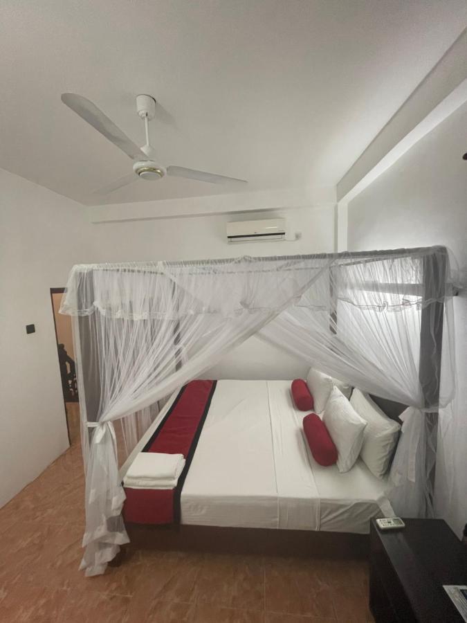 Happy Bay Otel Weligama Dış mekan fotoğraf