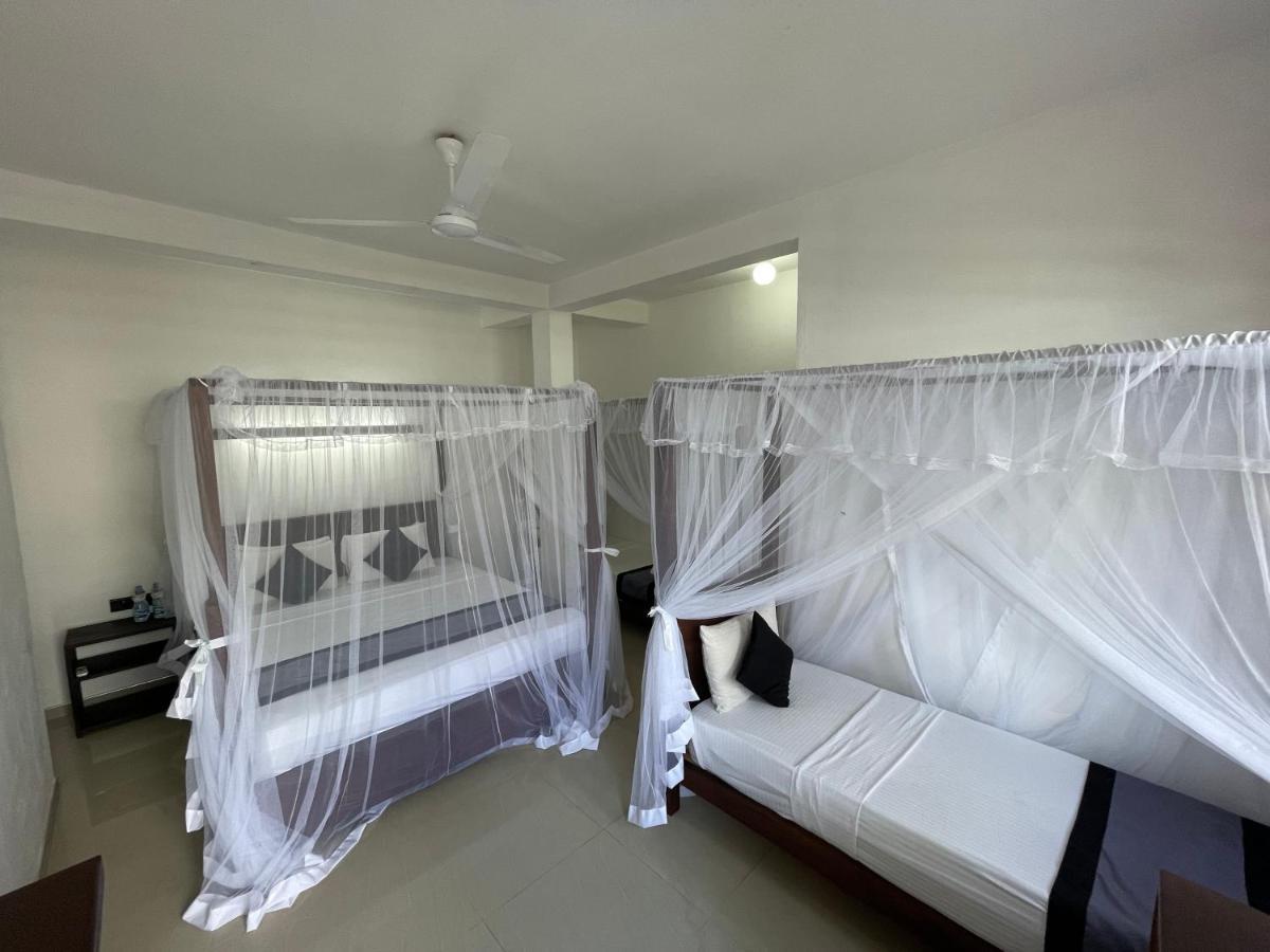 Happy Bay Otel Weligama Dış mekan fotoğraf