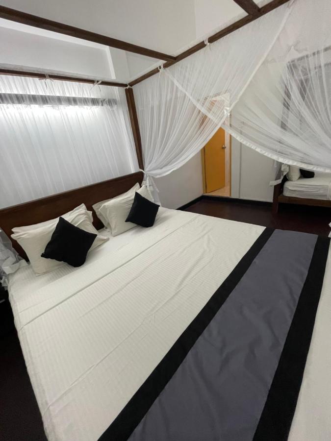 Happy Bay Otel Weligama Dış mekan fotoğraf