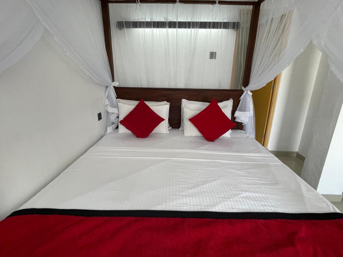 Happy Bay Otel Weligama Dış mekan fotoğraf