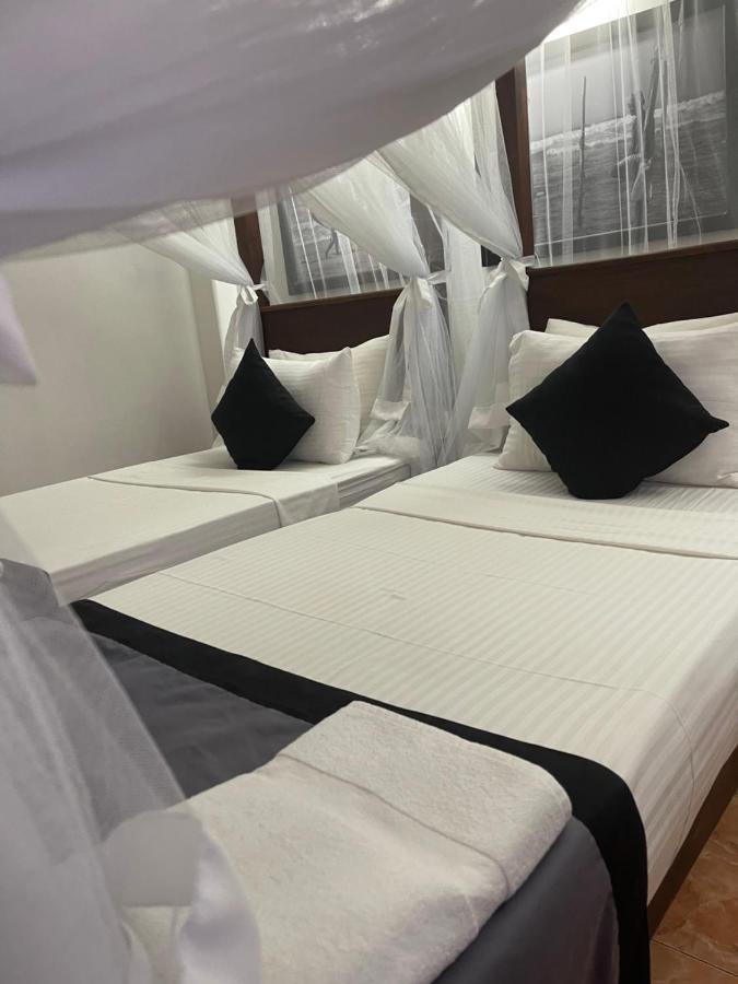 Happy Bay Otel Weligama Dış mekan fotoğraf